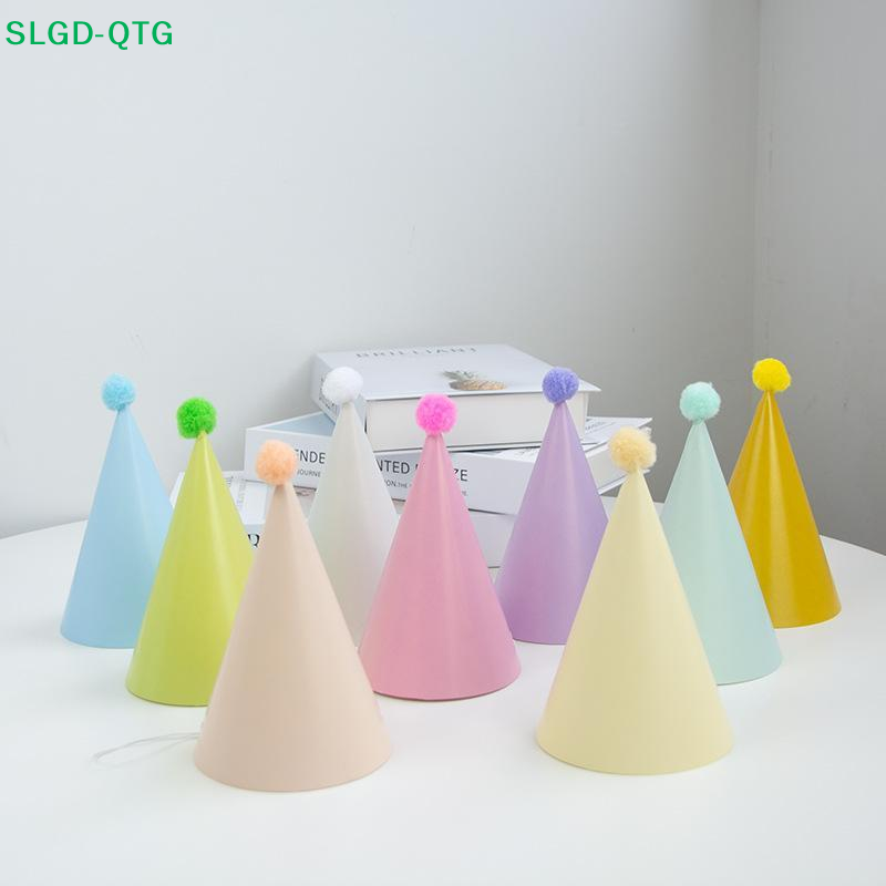Party Hat Cone - 5個、6個、9個、12個入りの、ポンポン付きの軽量紙製コーン型バースデーパーティーハット。誕生日のお祝いやケーキ店でのパーティー装飾に最適。