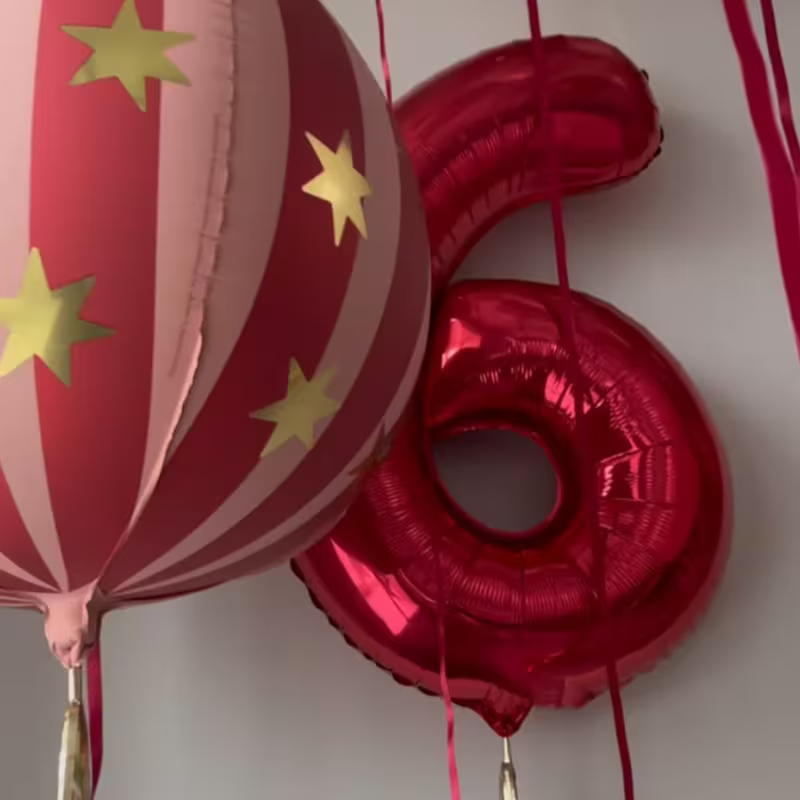 3個入り 赤いカーニバルナンバーバルーン 赤いフォイルバルー - Balloon Pump Hand のレビューと価格