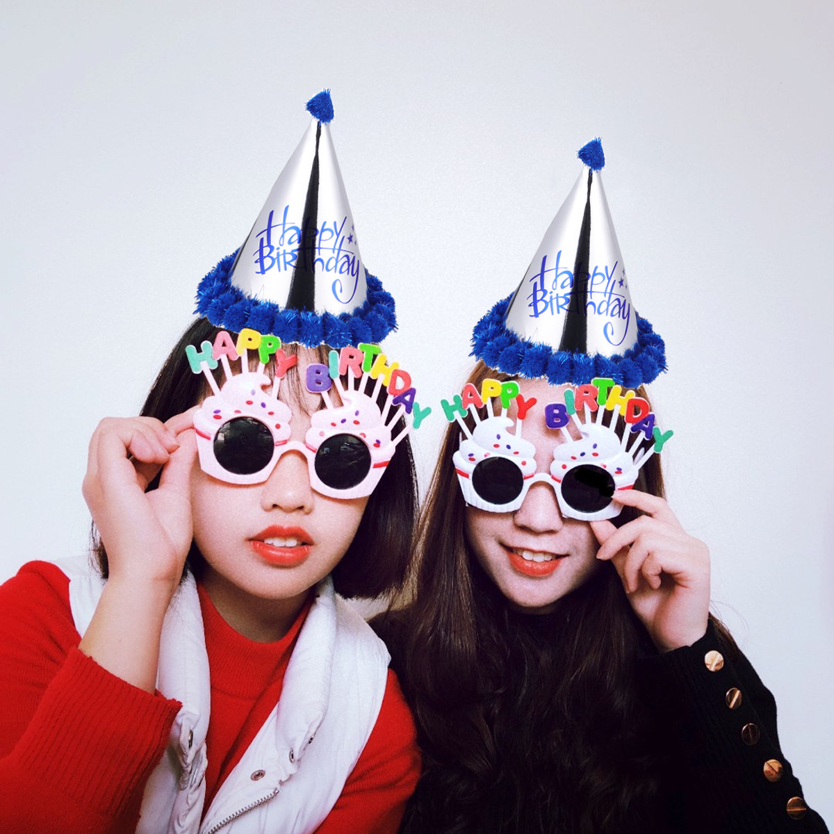 5個入り レーザーホイル紙製ポンポン付きバースデーハット。キ - Party Hat Cone のレビューと価格